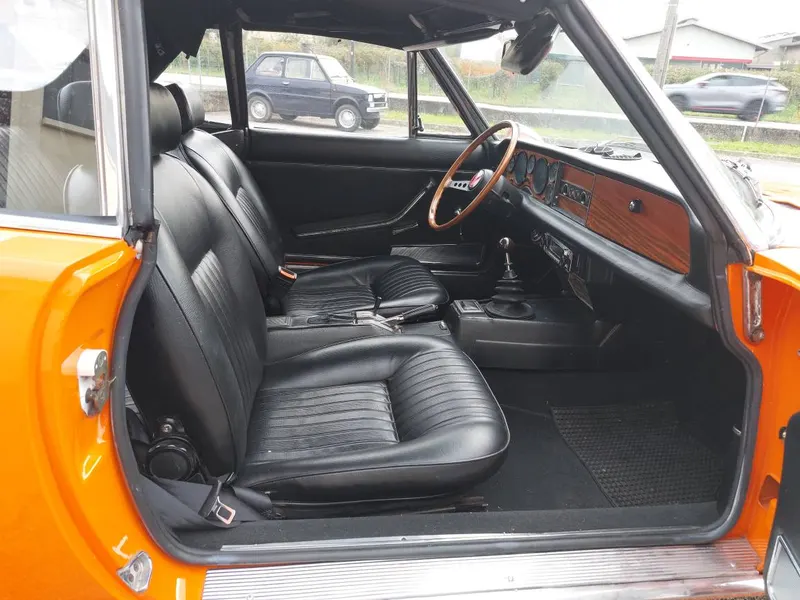 Fiat 124 Sport Spider 1800 del 1974 11