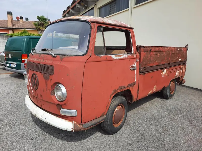 Volkswagen T 2 Cassonato del 1969 5