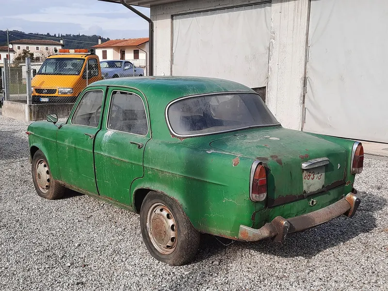 Alfa Romeo Giulietta 1300 Ti del 1961 5