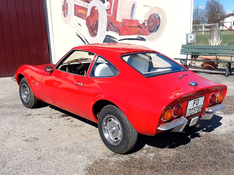 Opel 1900 GT del 1972 5