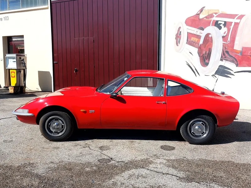 Opel 1900 GT del 1972 4