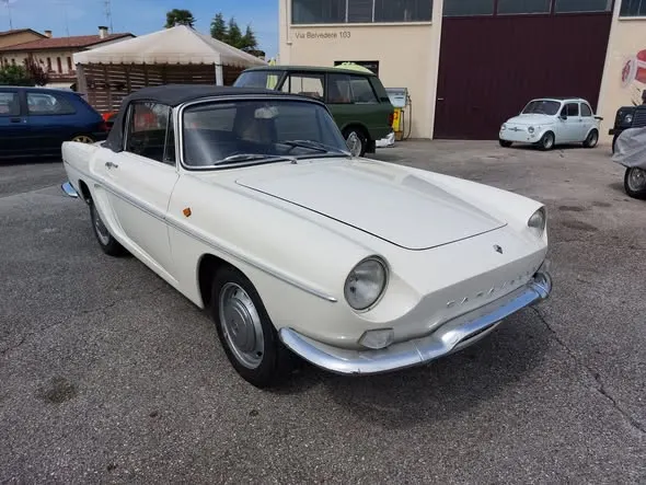 Renault Caravelle del 1966 2