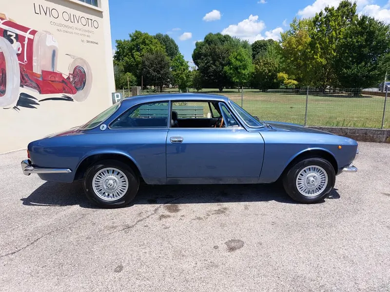 Alfa Romeo GT 2000 Veloce del 1973 15