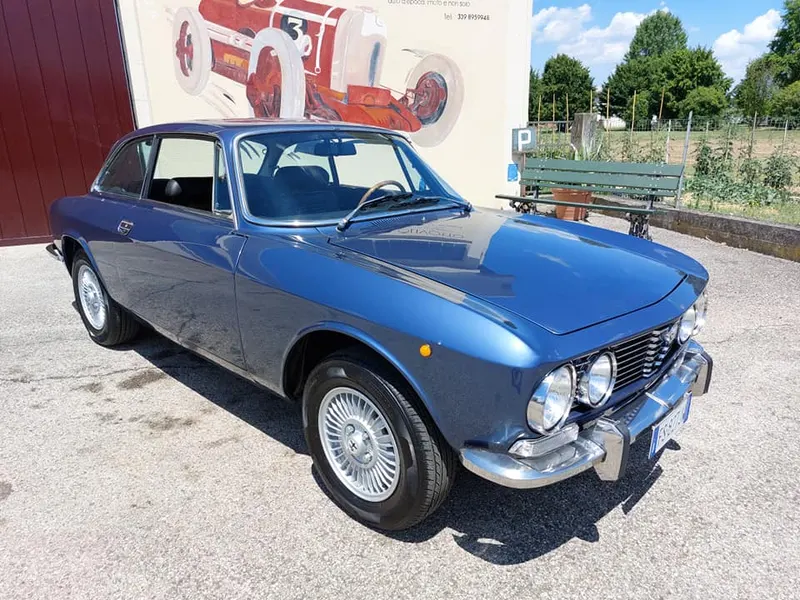 Alfa Romeo GT 2000 Veloce del 1973 3