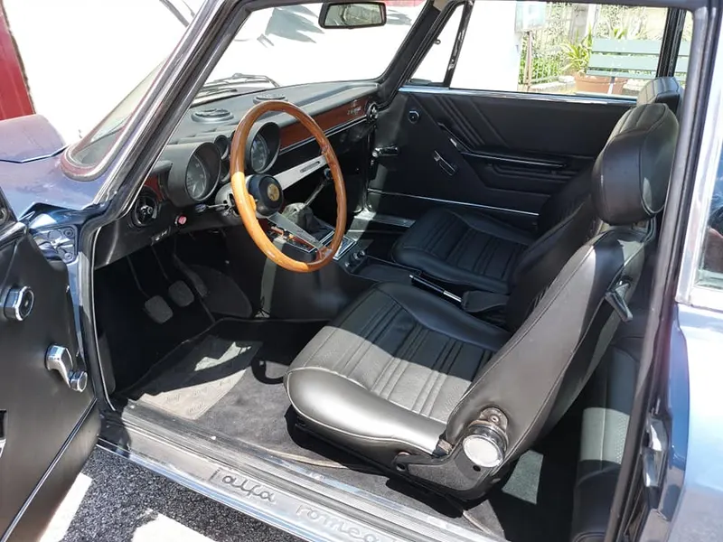Alfa Romeo GT 2000 Veloce del 1973 7