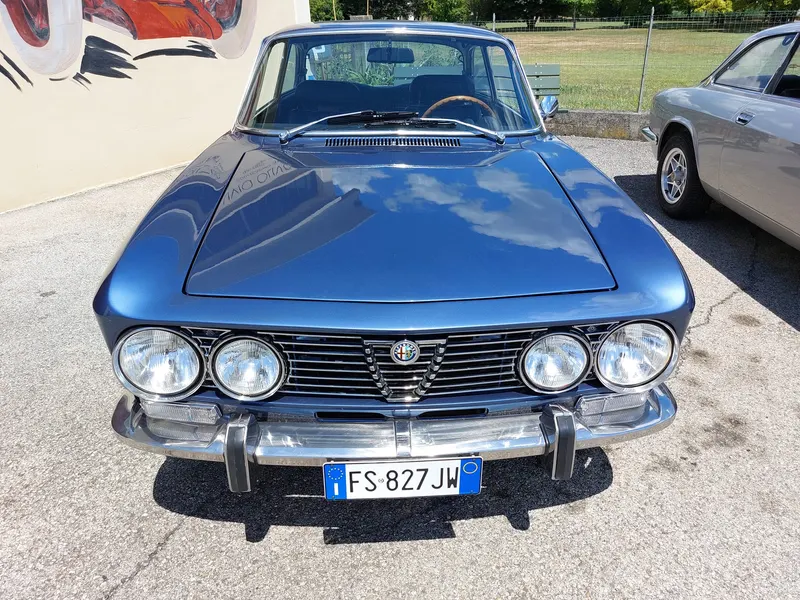 Alfa Romeo GT 2000 Veloce del 1973 2