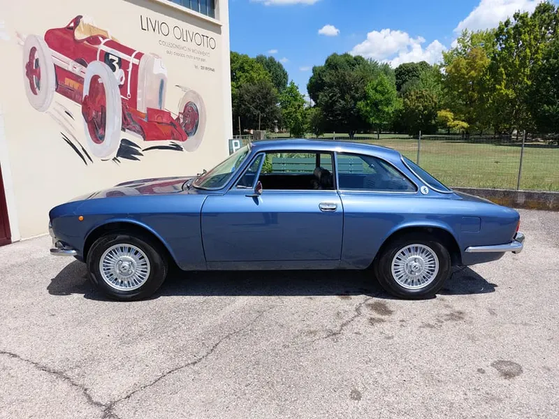 Alfa Romeo GT 2000 Veloce del 1973 23