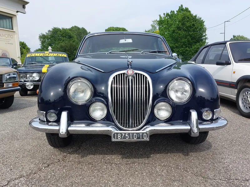 Jaguar 3.8 S del 1966 12