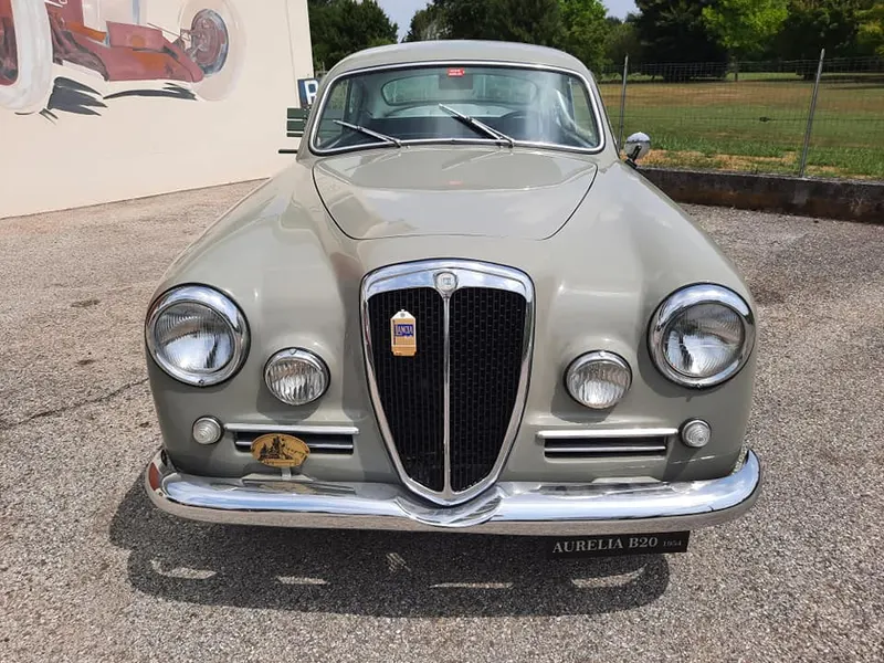 Lancia Aurelia B 20 GT IV Serie del 1954 5