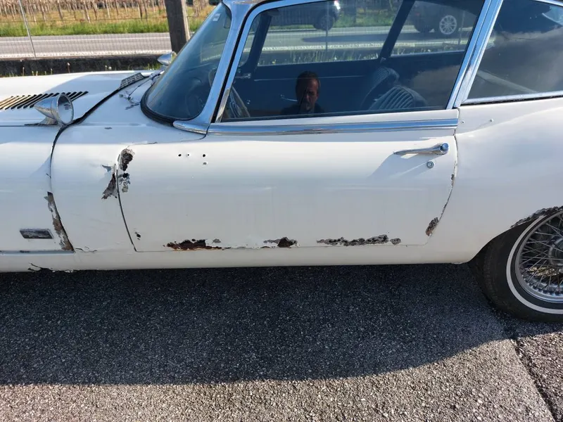 Jaguar E Type 4200 Coupè del 1966 (Prima Serie) 20