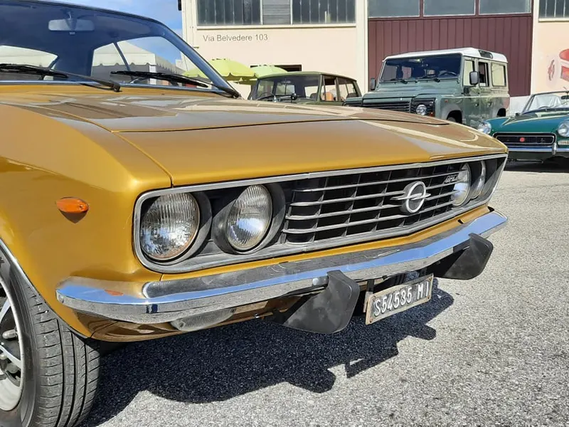 Opel Manta 1200 Lusso del 1973 4