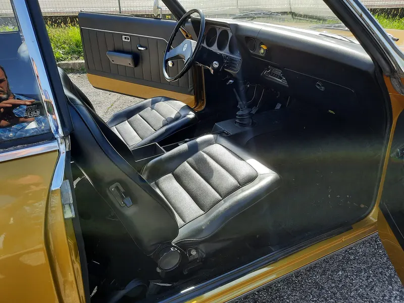 Opel Manta 1200 Lusso del 1973 15