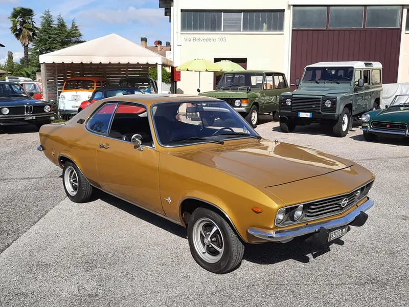 Opel Manta 1200 Lusso del 1973 2
