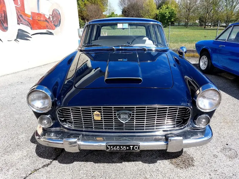 Lancia Flaminia 2500 Berlina del 1961 2