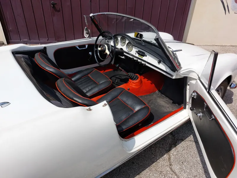 Alfa Romeo Giulietta Spider 1300 del 1960 ( la Seconda Serie ) 22