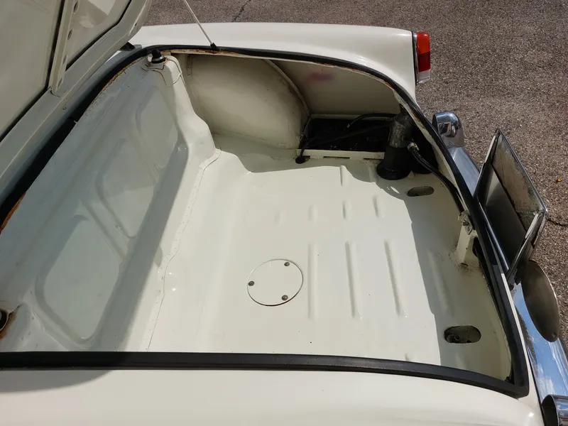 Alfa Romeo Giulietta Spider 1300 del 1960 ( la Seconda Serie ) 18