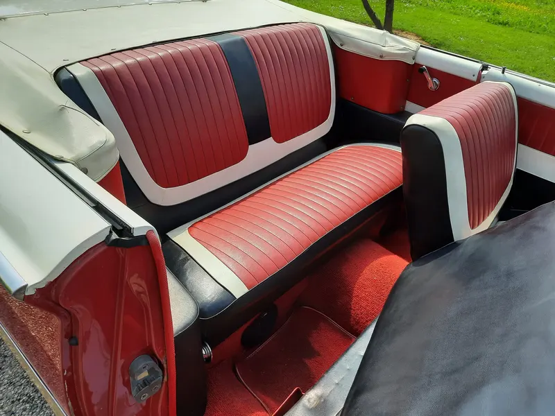 Ford Galaxie Sunliner Convertibile del 1960 17