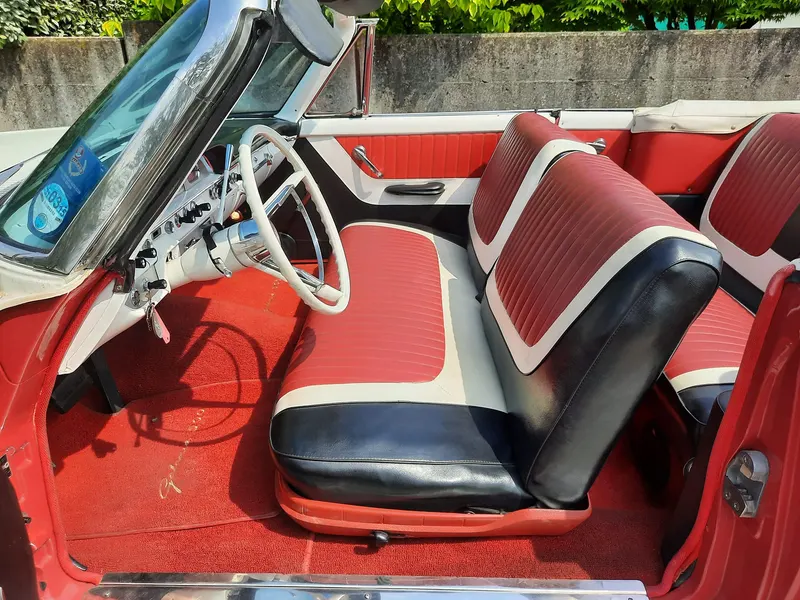 Ford Galaxie Sunliner Convertibile del 1960 8