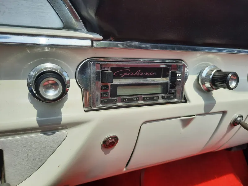 Ford Galaxie Sunliner Convertibile del 1960 20