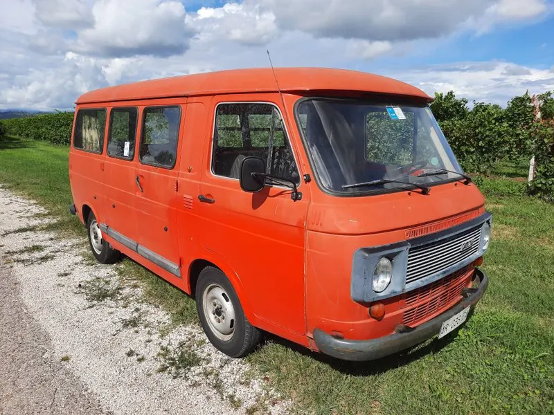 Fiat 238 Pulmino 9 posti del 1980 2