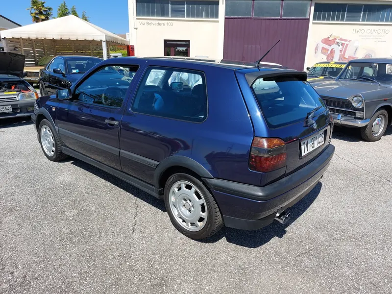 Volkswagen Golf GTI del 1993 (Terza Serie) 8