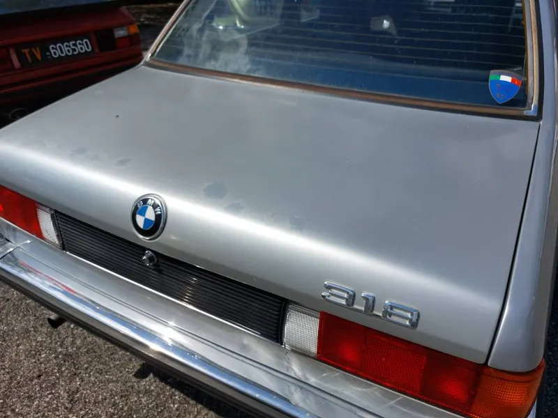 BMW 318 del 1978 (a carburatori) 9