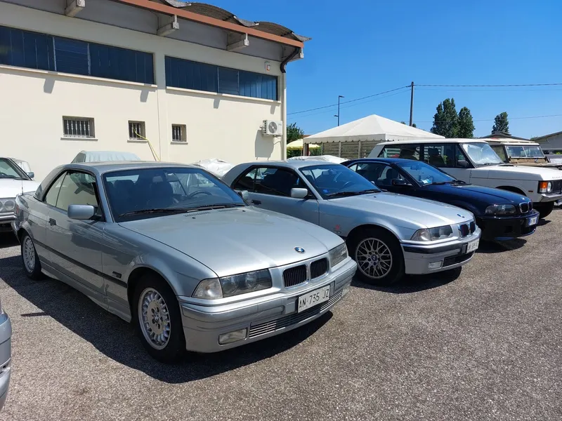BMW 320 Cabrio del 1997 12