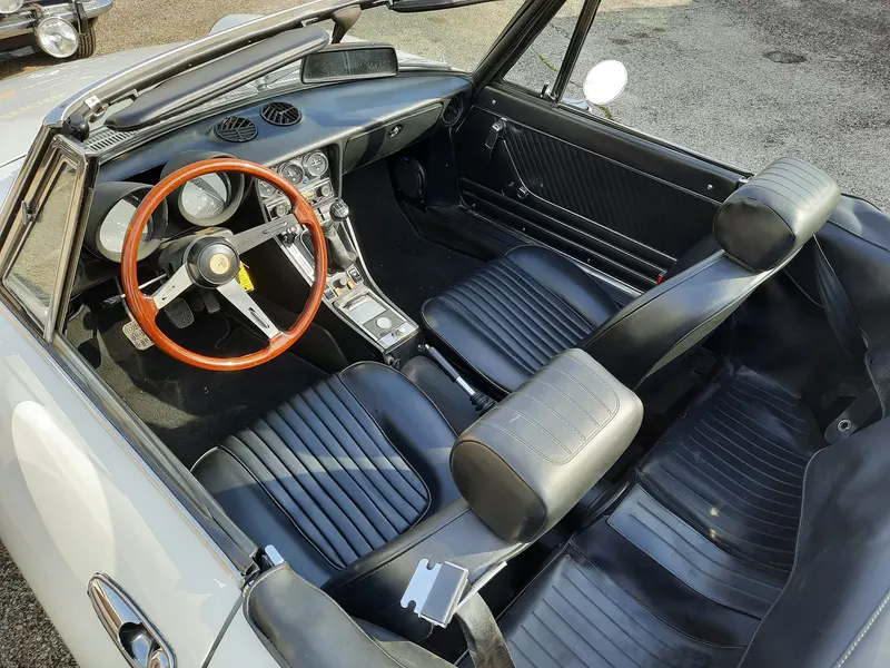 Alfa Romeo Duetto 2000 Spider Veloce del 1975 14