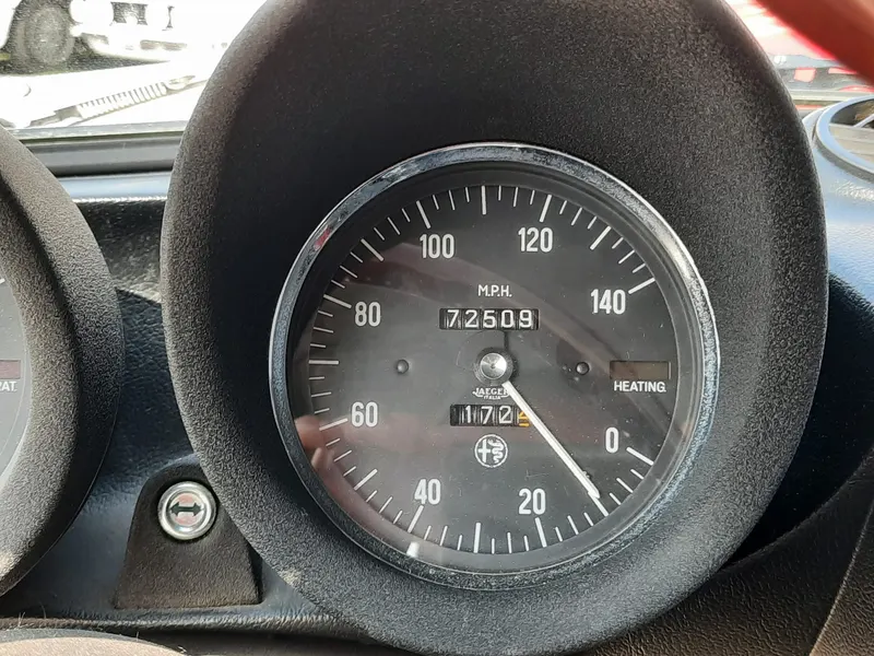 Alfa Romeo Duetto 2000 Spider Veloce del 1975 16