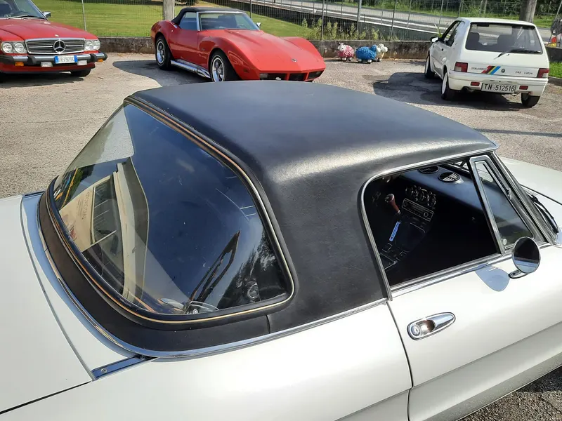 Alfa Romeo Duetto 2000 Spider Veloce del 1975 10