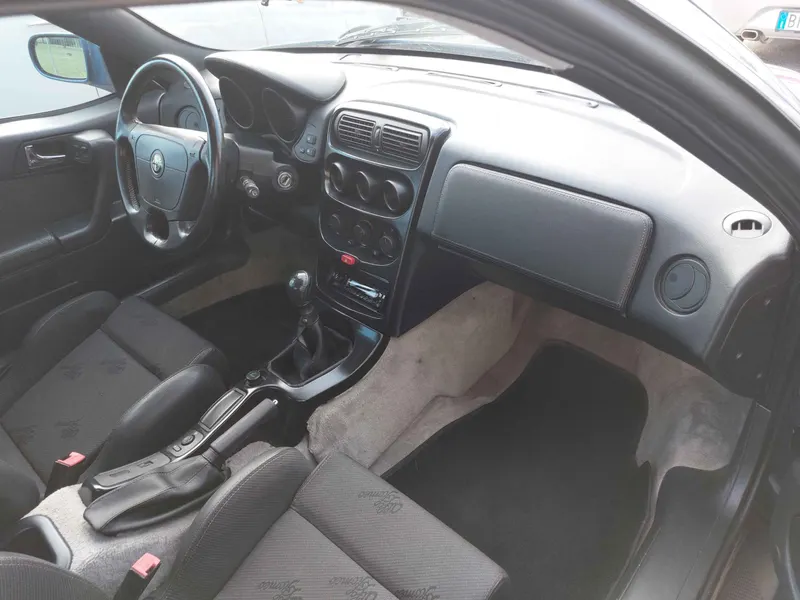 Alfa Romeo GTV 2000 V 6 del 1996 11