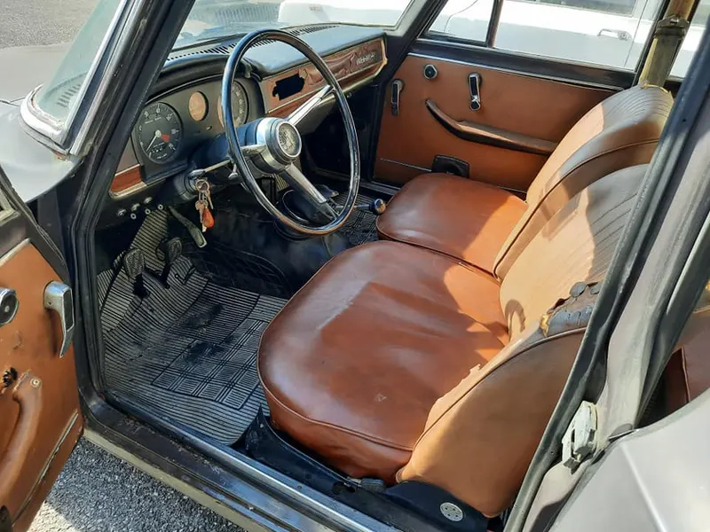 Alfa Romeo Giulia 1300 Ti del 1967 6