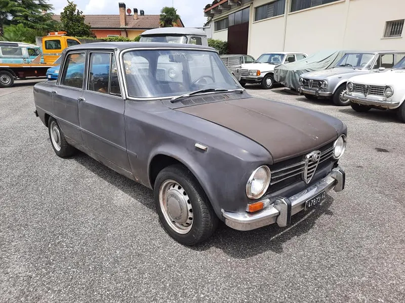 Alfa Romeo Giulia 1300 Ti del 1967 2