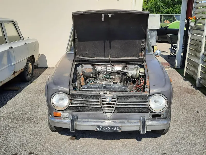 Alfa Romeo Giulia 1300 Ti del 1967 16