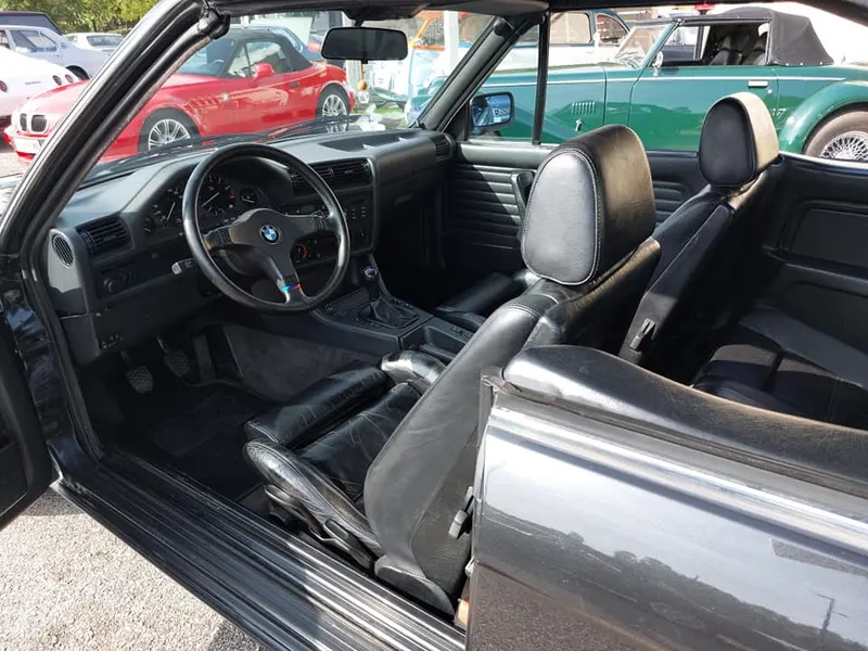BMW 325 Cabriolet del 1988 9
