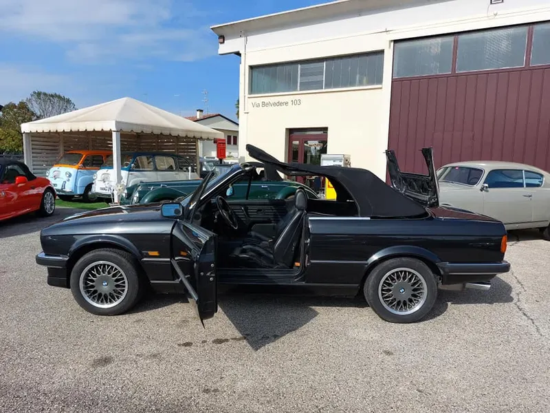 BMW 325 Cabriolet del 1988 7