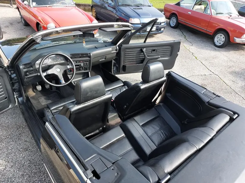 BMW 325 Cabriolet del 1988 10