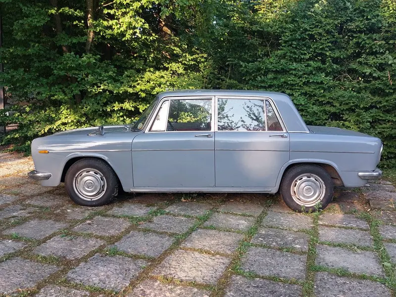 Lancia Fulvia Berlina del 1971 2