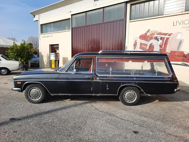 200 con allestimento Carro-Funebre del 1973 3