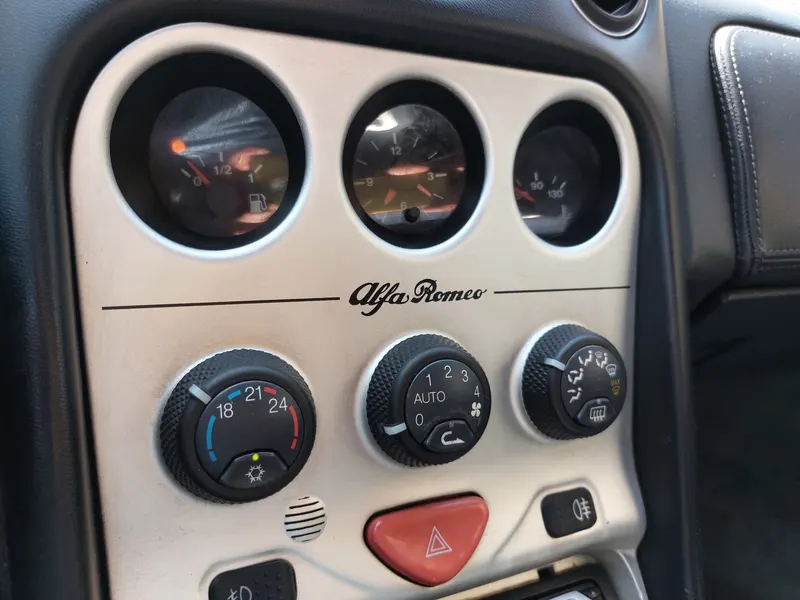 Alfa Romeo Alfa Spider 2000 Twin Spark del 1998 5