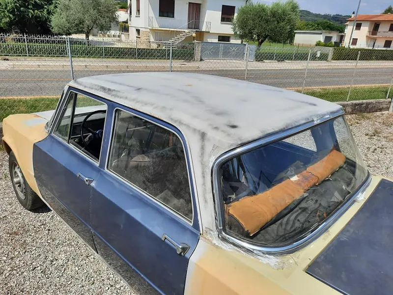 Alfa Romeo Giulia 1300 Ti del 1967 10