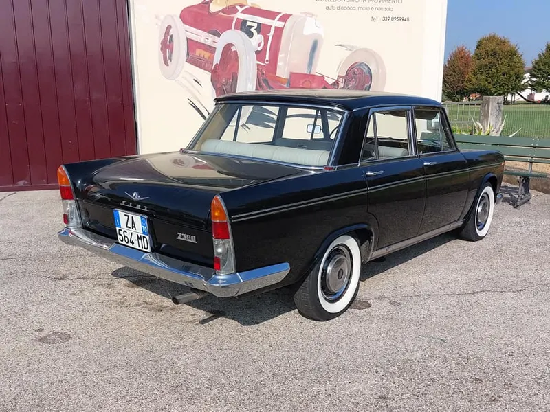 Fiat 2300 Berlina anno 1962 10