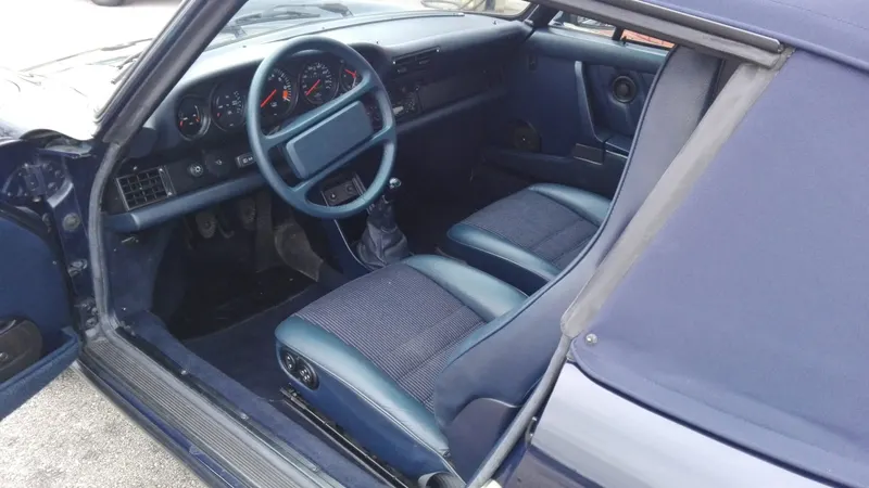 Porsche 911 3200 Cabrio del 1986 5