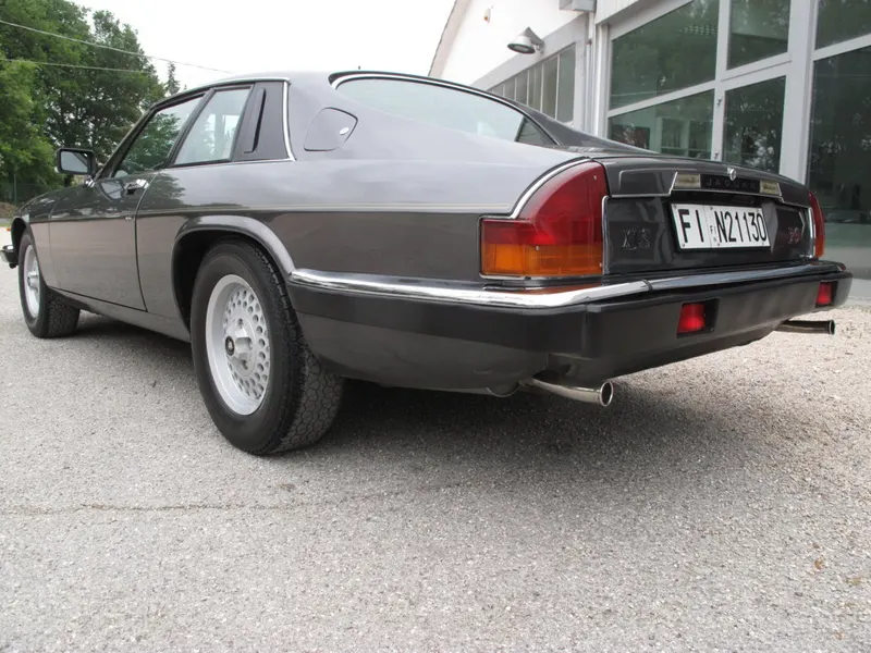 Jaguar XJS 9