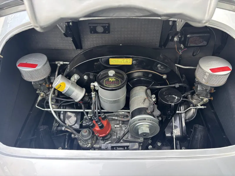 Porsche 356 SPEEDSTER 8