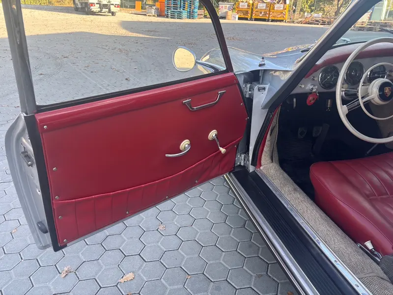 Porsche 356 A T1 COUPE 8