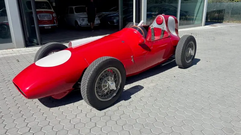 - ARZANI FORMULA JUNIOR 22