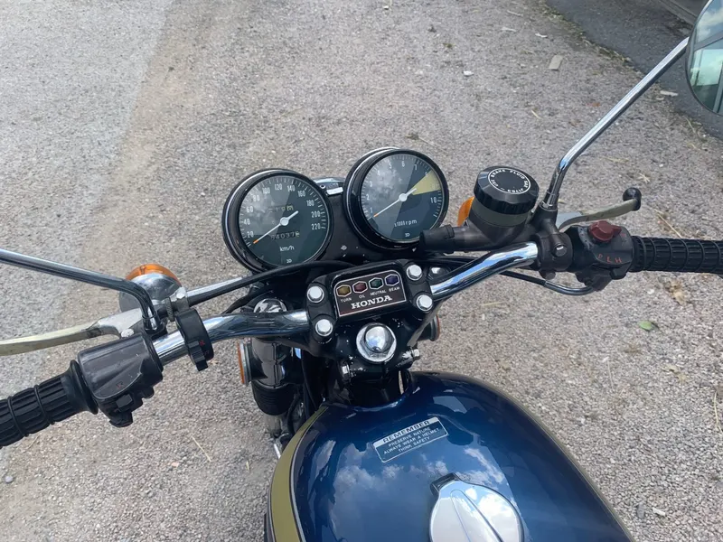 Honda 750 FOUR 9