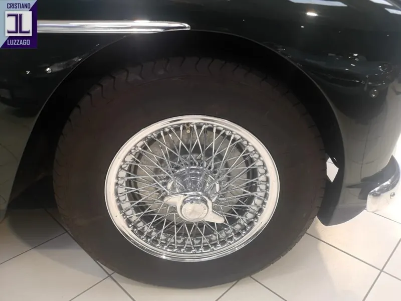 Aston Martin Db2/4 Saloon 20