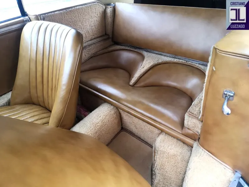 Aston Martin Db2/4 Saloon 30
